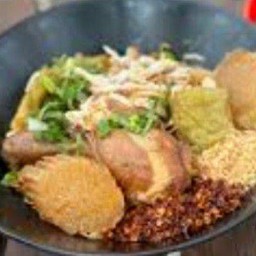 เส้นเล็กแห้งแห้ง+น่องไก่