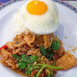 ข้าวกระเพราหมูชิ้น แยกข้าว แยกกับให้