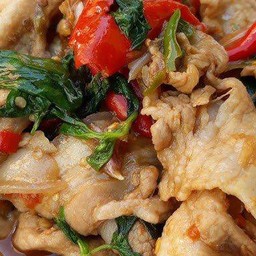 ข้าว กะเพราสามชั้นสไลด์+หมูสับ