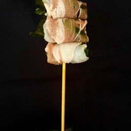 สาหร่ายวากาเมะพันสามชั้น