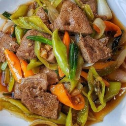 ผัดตับใส่พริกหยวกราดข้าว