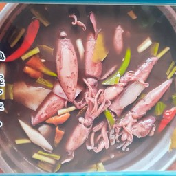 หมึกน้ำดำต้มยำ