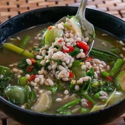 แกงอ่อมไข่มดแดง