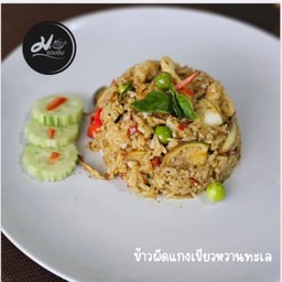 ข้าวผัดแกงเขียวหวานทะเล