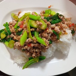 คะน้าหมูสับ