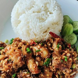 ข้าวหมูกรอบคั่วพริกเกลือ