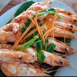 กุ้งขาว อบเกลือ ครึ่งโล