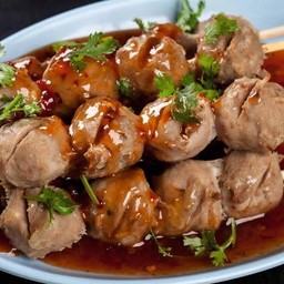 ลูกชิ้นเนื้อเอ็นปิ้ง