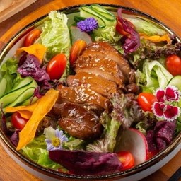 สลัดไก่ย่างเทอริยากิ