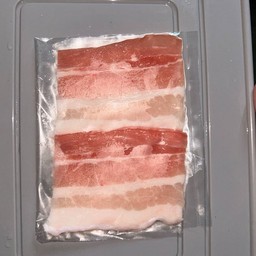 สามชั้น