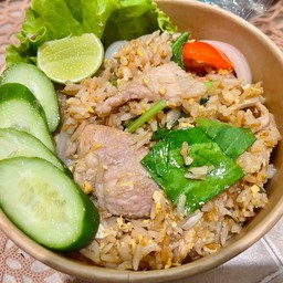 ข้าวผัดโบราณหมู
