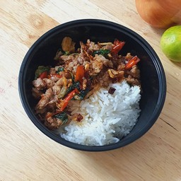 กะเพราะหมูสับ