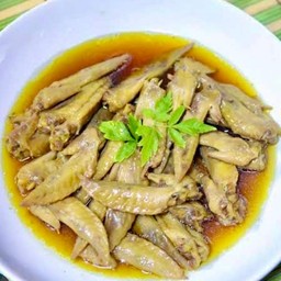 ก๋วยเตี๋ยวโครงไก่ by ยิ๋งแอน