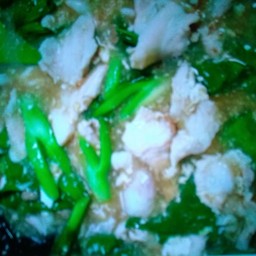 ราดหน้าเส้นใหญ่หมูหมัก