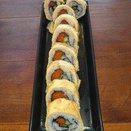 ซูชิไข่กุ้งโรลไข่