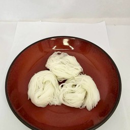 ขนมจีนเปล่า