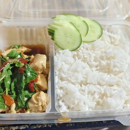 กระเพราไก่