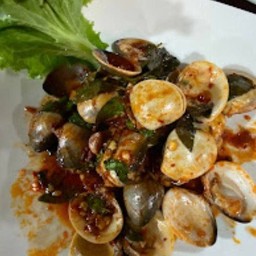 หอยตลับผัดน้ำพริกเผา