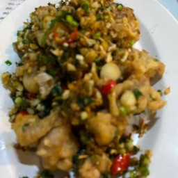 ไก่กรอบคั่วพริกเกลือ