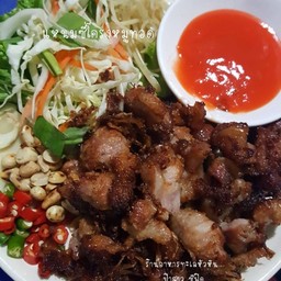 แหนมซี่โครงหมูทอด