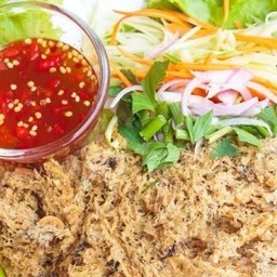 ยำปลาดุกฟู