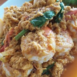 กุ้งผัดผงกะหรี่