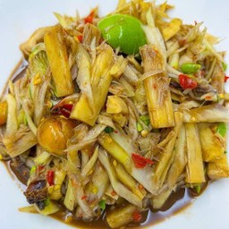 ตำหน่อไม้ (ปลาร้า)