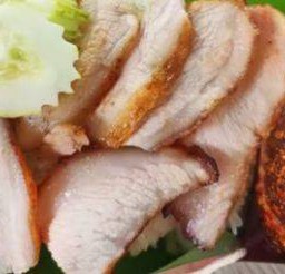 คอหมูย่างนำ้จิ้มแจ่ว