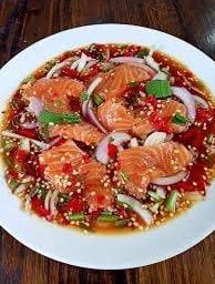 ยำแซลม่อน