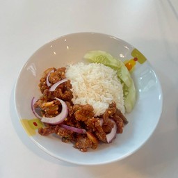 ข้าวยำหมูแซบ