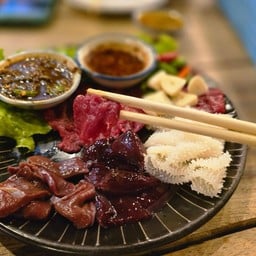 แจ่วฮ้อน ส.ทรง แนวกินอีสาน -