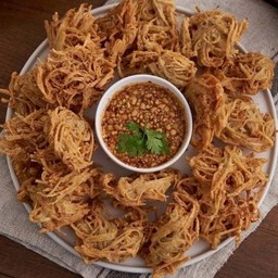 เผือกทอด