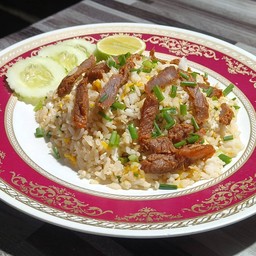 ข้าวผัดเนื้อแดดเดียว