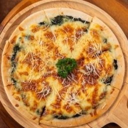 พิซซ่าผักโขมแฮมชีส