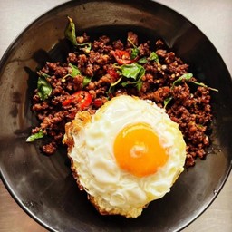 กระเพราเนื้อสับ