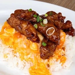 ราชาหมูทอด ซอยสยามคันทรี่คลับ