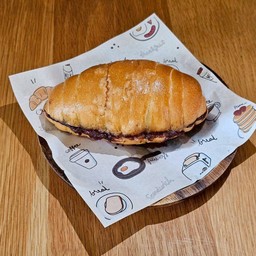 ชิโอะปัง ถั่วเเดงญี๋ปุ่นเเละเนย