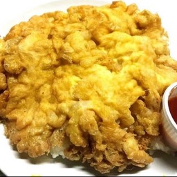 ข้าวไข่เจียวหมูสับ,หอมใหญ่