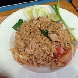 ข้าวผัดรถไฟหมู