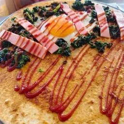 เครปไข่ดาวพริกเผาผักโขมแฮมหมูหยอง