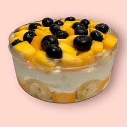 (ไม่ใส่แครกเกอร์ด้านล่าง) เค้กกรีกโยเกิร์ต แถมซอส,เทียน,กราโนล่า (เลือกผลไม้เองได้ค่ะ)  (ทำ45นาที)