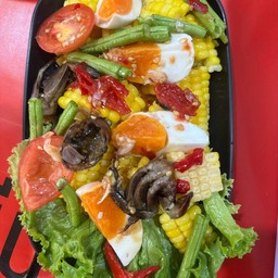 ตำข้าวโพดไข่เค็ม