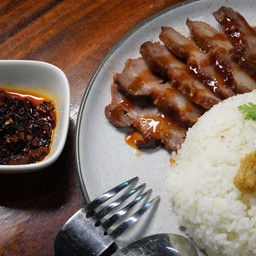 ข้าวหมูแดงฉ่ำ