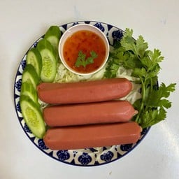 ไส้กรอกแดงทอด