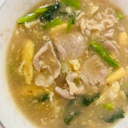 ราดหน้าหมูหมักผักรวม