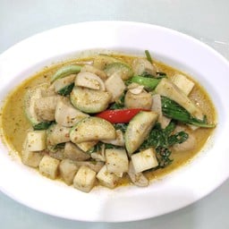 เห็ดฟางผัดพริกกะเหรี่ยง  มังสวิรัติ