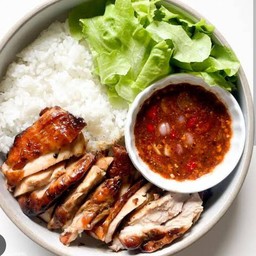 ข้าวอกไก่ย่างจิ้มแจ่ว