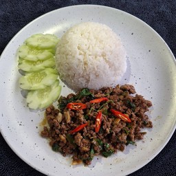 แซ่บตีพุง