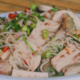 ยำขนมจีนหมูยอ