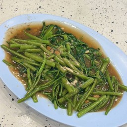 ผัดผักบุ้งไฟแดง